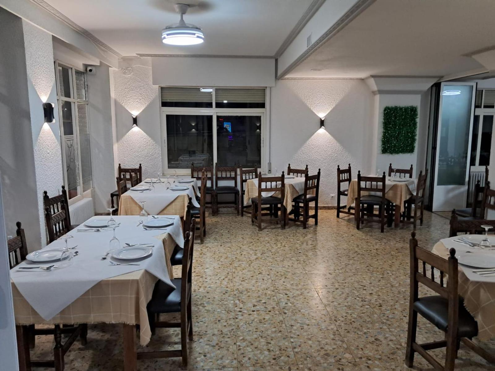 Hostal San Miguel Villalobar Luaran gambar