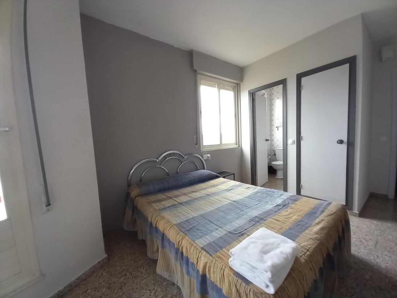 Hostal San Miguel Villalobar Luaran gambar